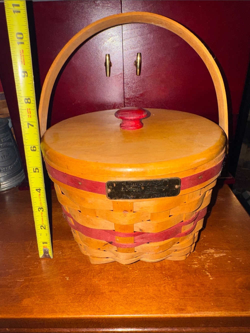 Longaberger Vintage Red and Natural Woven Picnic Basket with Lid and Handle